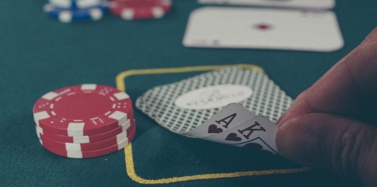 Tampilan beranda alexixtogel bernuansa esports